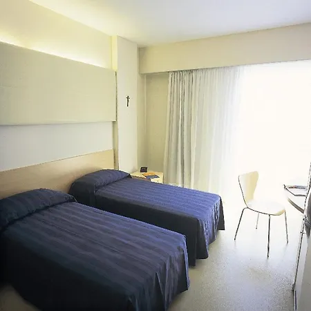 Rosanna 3 Stelle Superior Otel