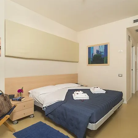 Rosanna Hotel 3*