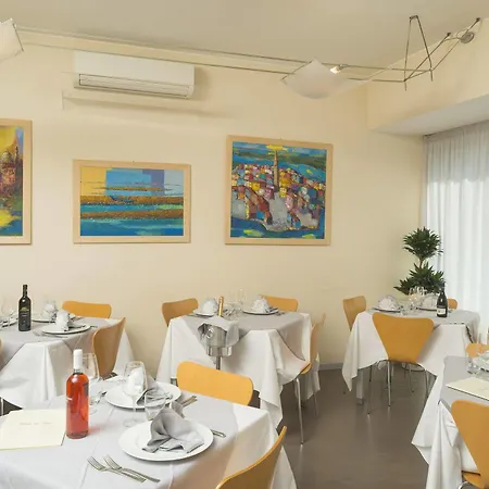 Rosanna 3 Stelle Superior Hotell